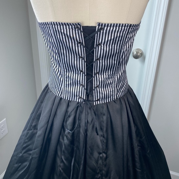 Women’s 3-piece Gothic Steampunk Victorian Costume - Picture 4 of 8